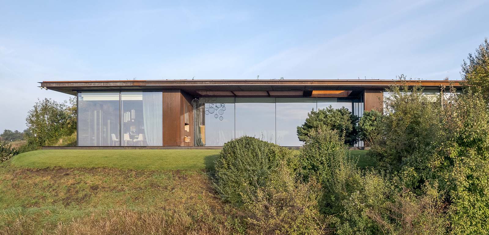 Casa sulla Scarpata - finestre in alluminio e PVC Cortizo