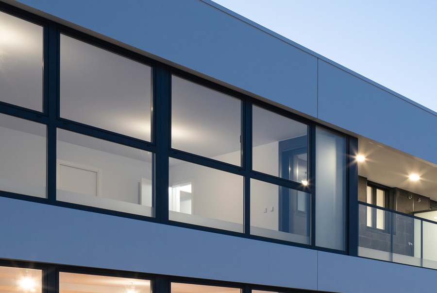 COR 60 - finestre in alluminio e PVC Cortizo