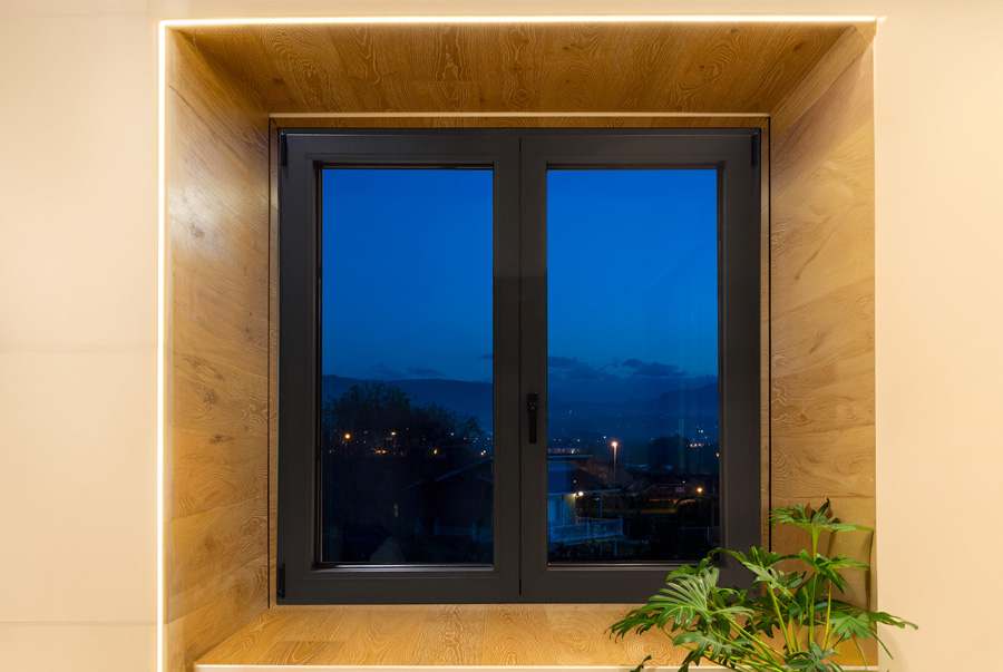 COR 3500 C16 ST - finestre in alluminio e PVC Cortizo