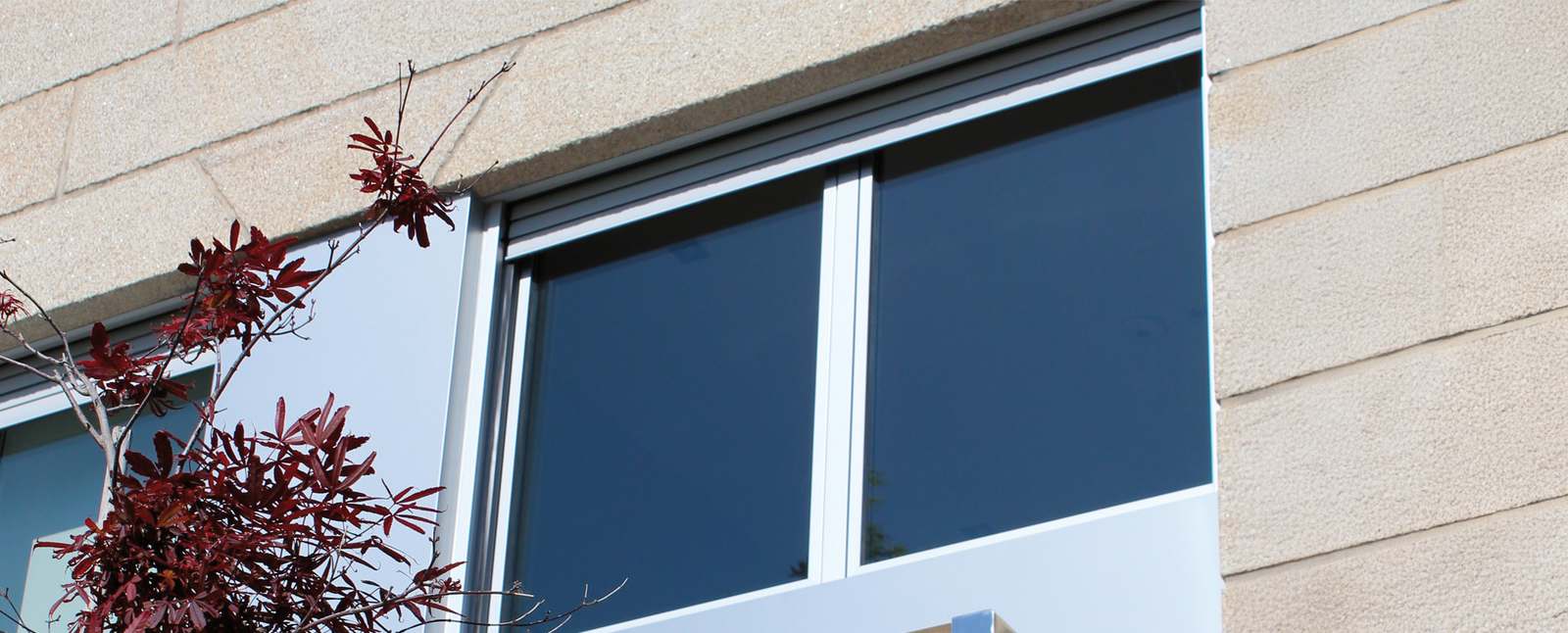 COR 2000 in facciata - finestre in alluminio e PVC Cortizo