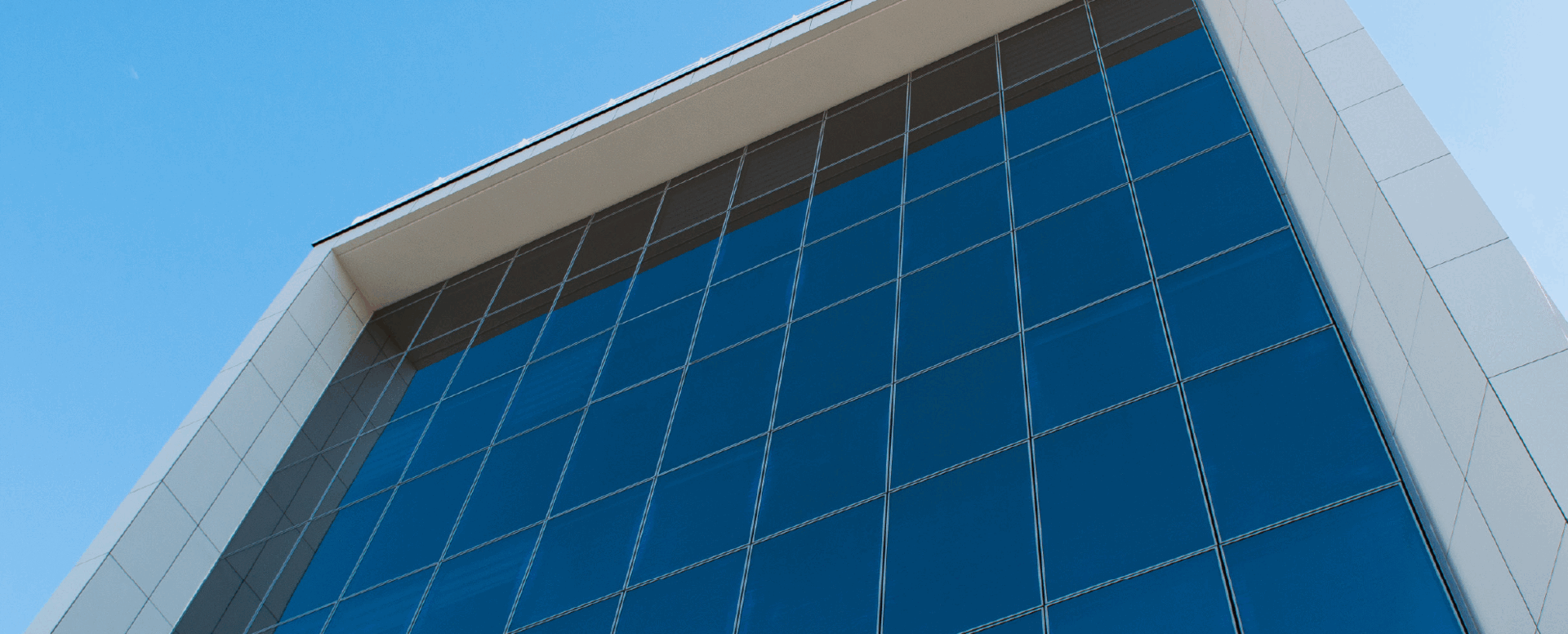 Facciata SST 52 - finestre in alluminio e PVC Cortizo