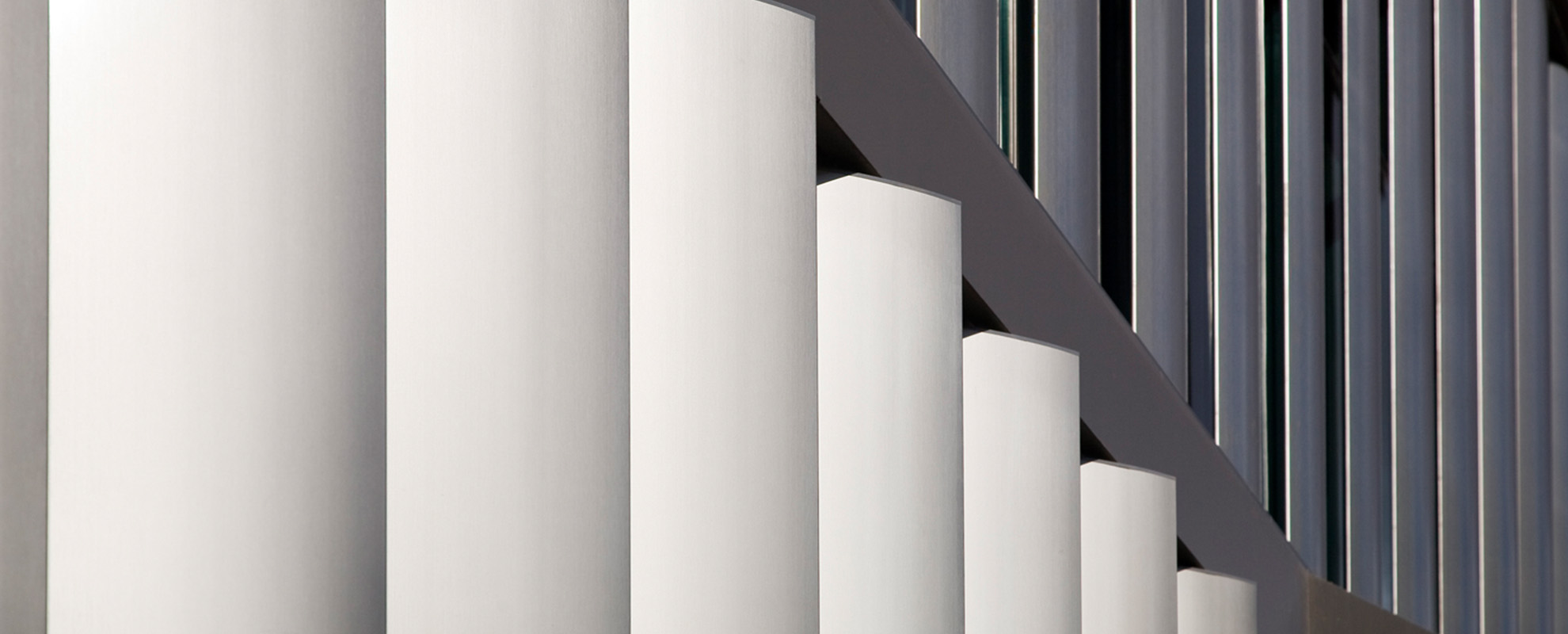 Protezione Solare Lamelle - finestre in alluminio e PVC Cortizo