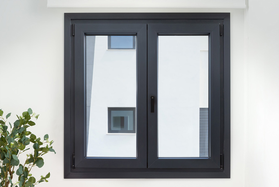 A 84 Passivhaus 1.0 - finestre in alluminio e PVC Cortizo