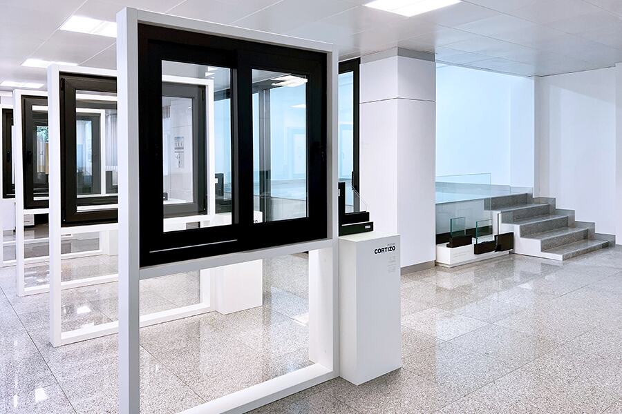 AJ Line - imagen 1 - finestre in alluminio e PVC Cortizo
