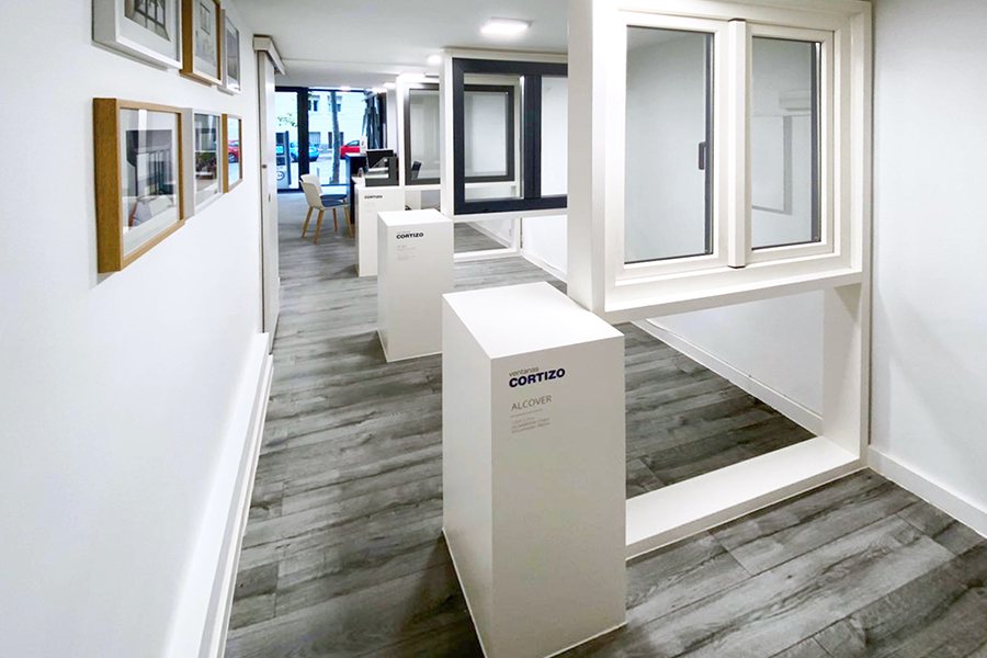 Showroom Fergal Centro - finestre in alluminio e PVC Cortizo
