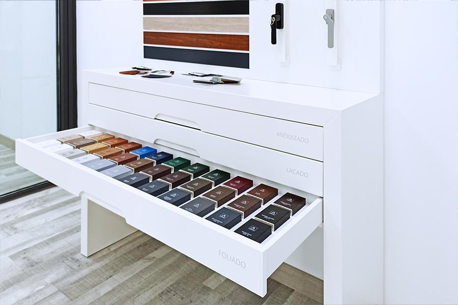 Showroom Grupo Luna - finestre in alluminio e PVC Cortizo