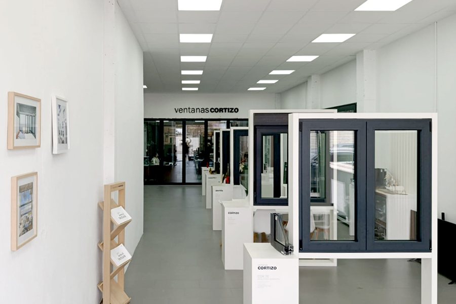 Showroom Grupo Fyr - finestre in alluminio e PVC Cortizo