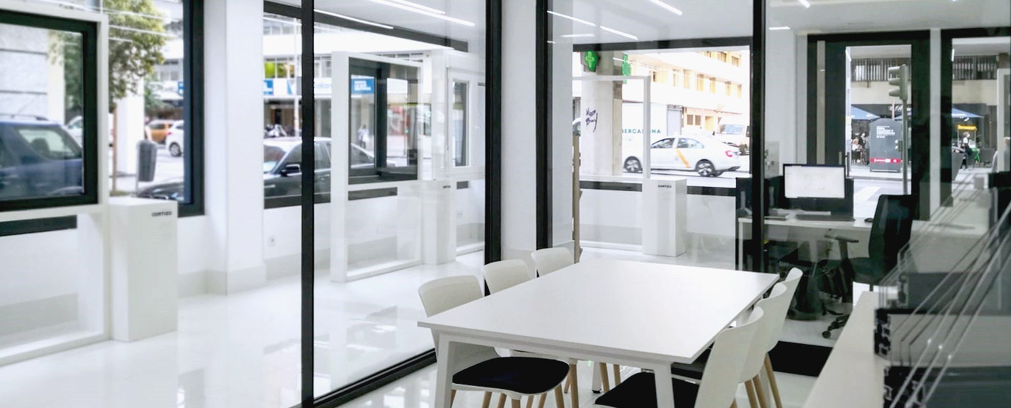 Exposición Finestre Cortizo en Klipervip Sevilla - finestre in alluminio e PVC Cortizo