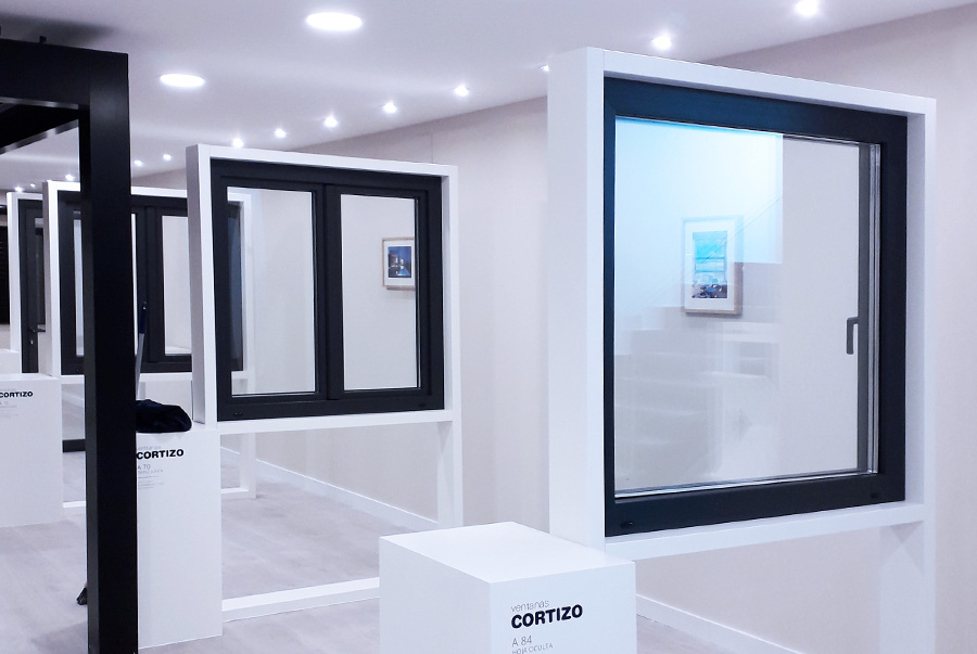 Showroom MH Aluminium - finestre in alluminio e PVC Cortizo