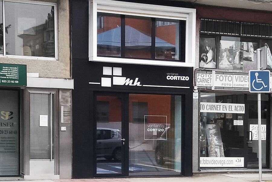 MH Aluminium - imagen 2 - finestre in alluminio e PVC Cortizo