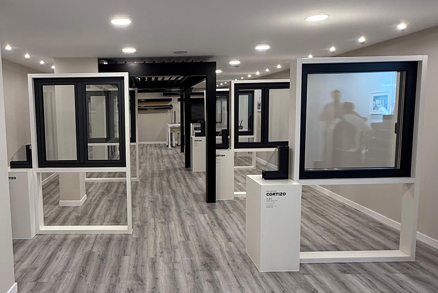 MH Aluminium - imagen 1 - finestre in alluminio e PVC Cortizo