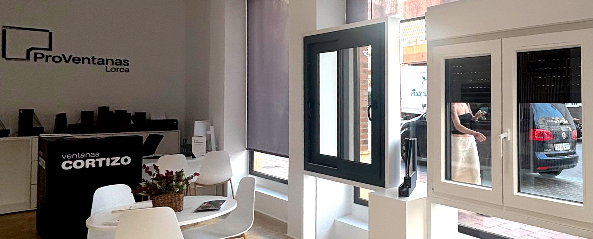 Esposizione Finestre Cortizo presso ProVentanas Lorca - finestre in alluminio e PVC Cortizo
