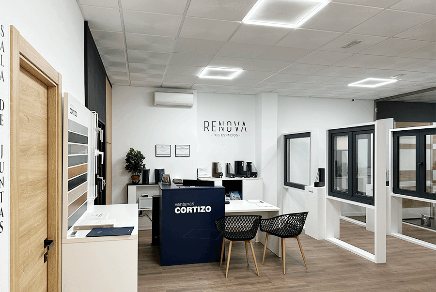 Showroom Renova tus espacios - finestre in alluminio e PVC Cortizo
