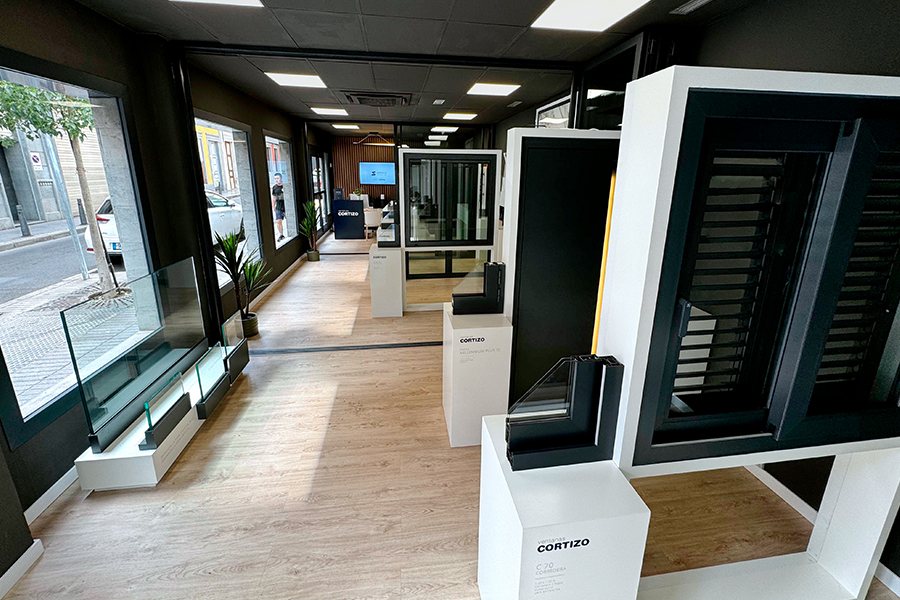 Serco - imagen 1 - finestre in alluminio e PVC Cortizo