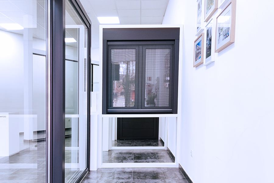 Somos la Ventana Poio - imagen 1 - finestre in alluminio e PVC Cortizo