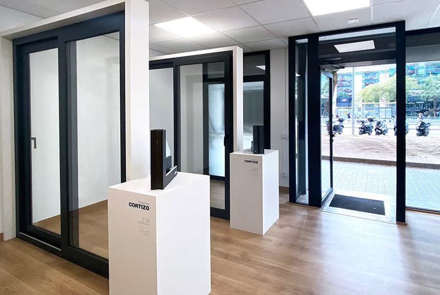 Tancaments CS - imagen 1 - finestre in alluminio e PVC Cortizo