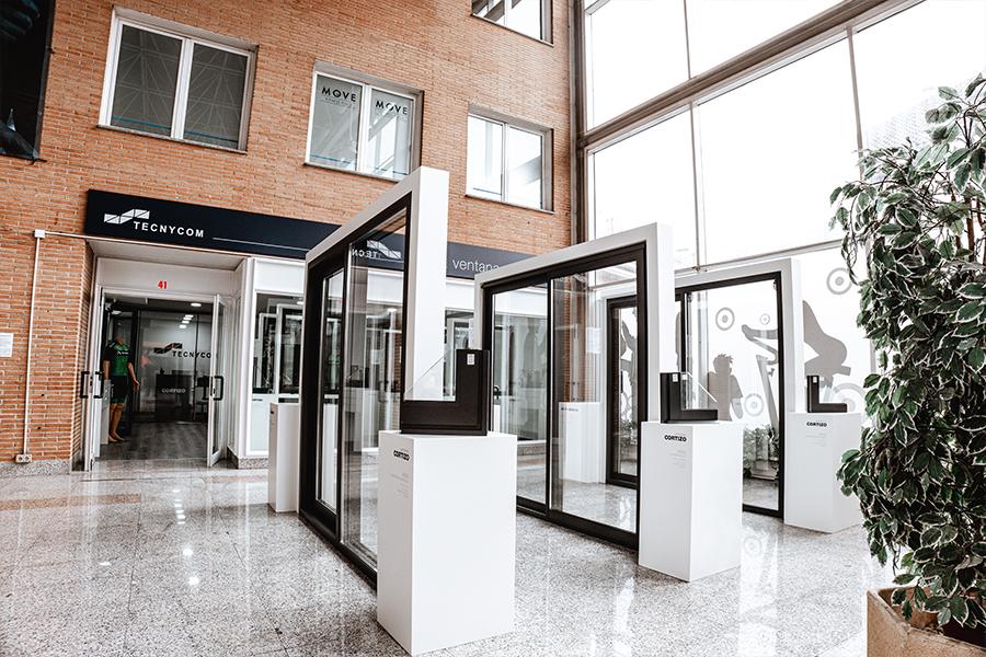 Showroom Tecnycom Boadilla - finestre in alluminio e PVC Cortizo