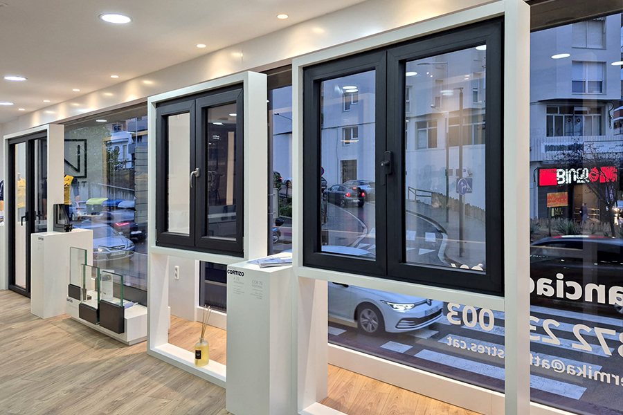 Showroom Termi K - finestre in alluminio e PVC Cortizo